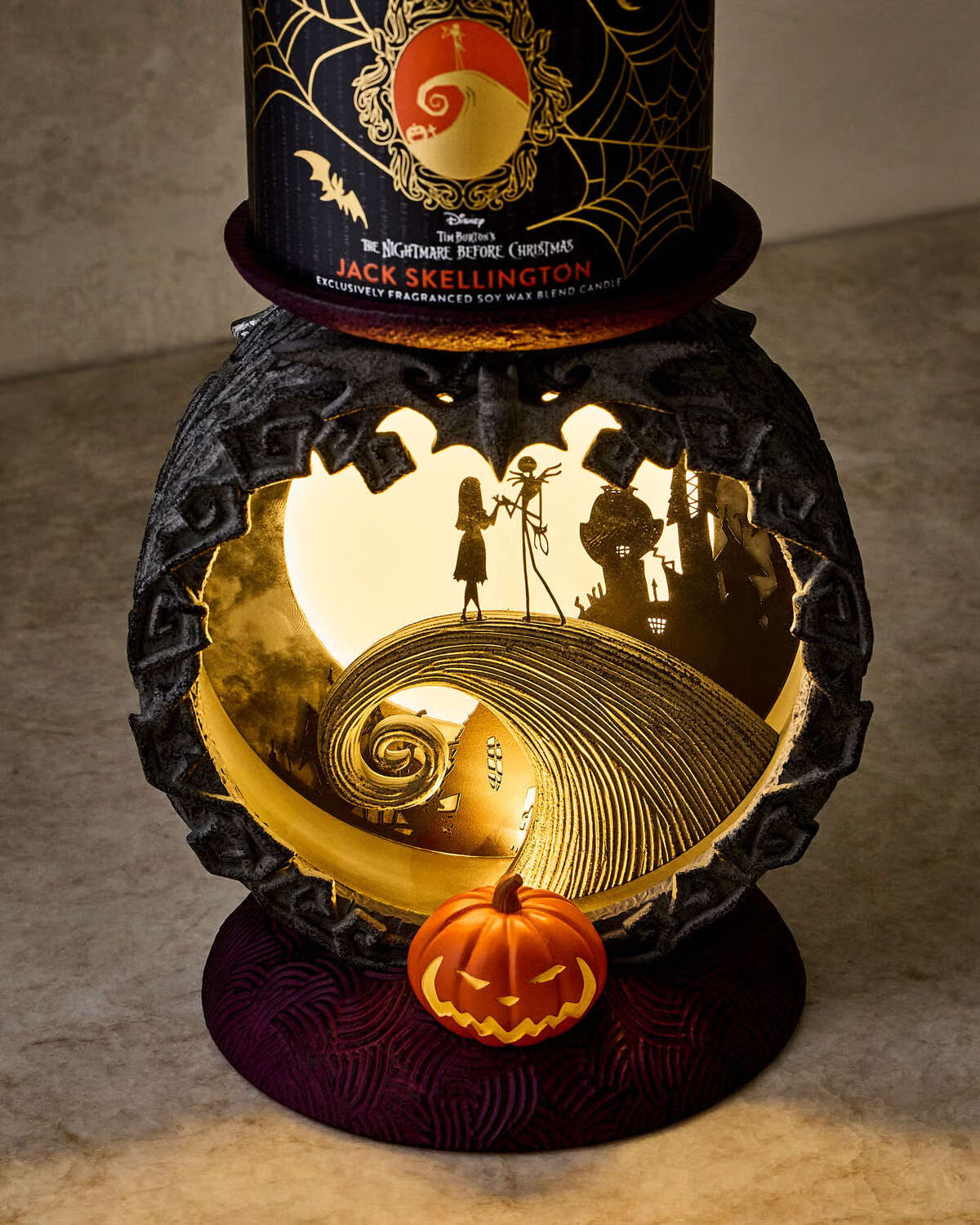 🎃 Spiral Hill Light-Up Pedestal